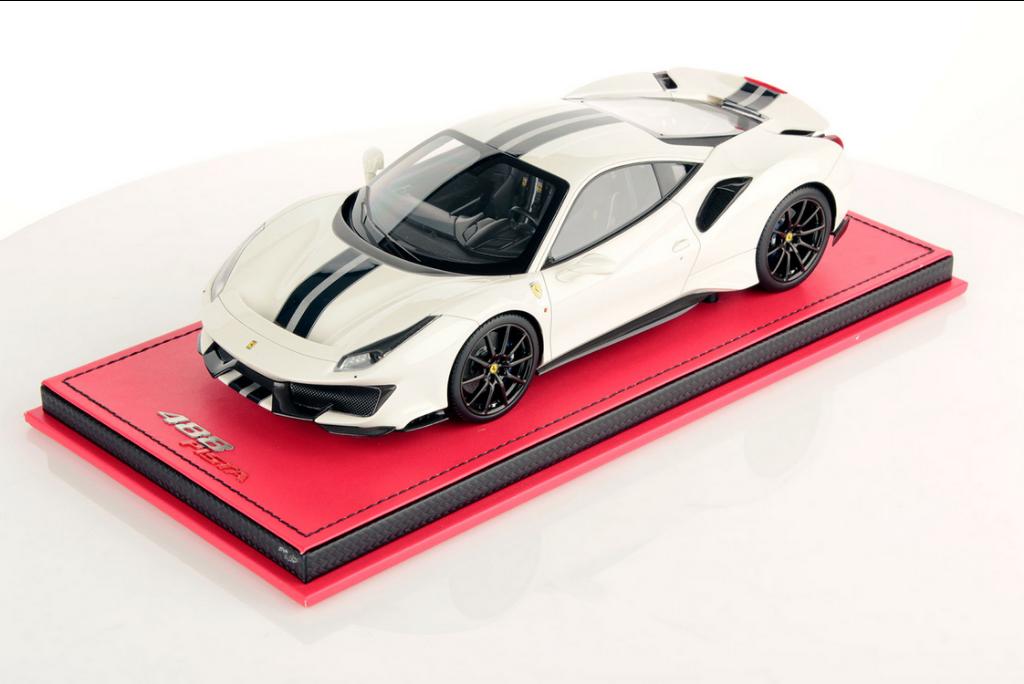 Ferrari 488 Pista Bianco Avus 1/18 MR diplay+ovp, Enlèvement ou Envoi, Neuf, Voiture, Autres marques
