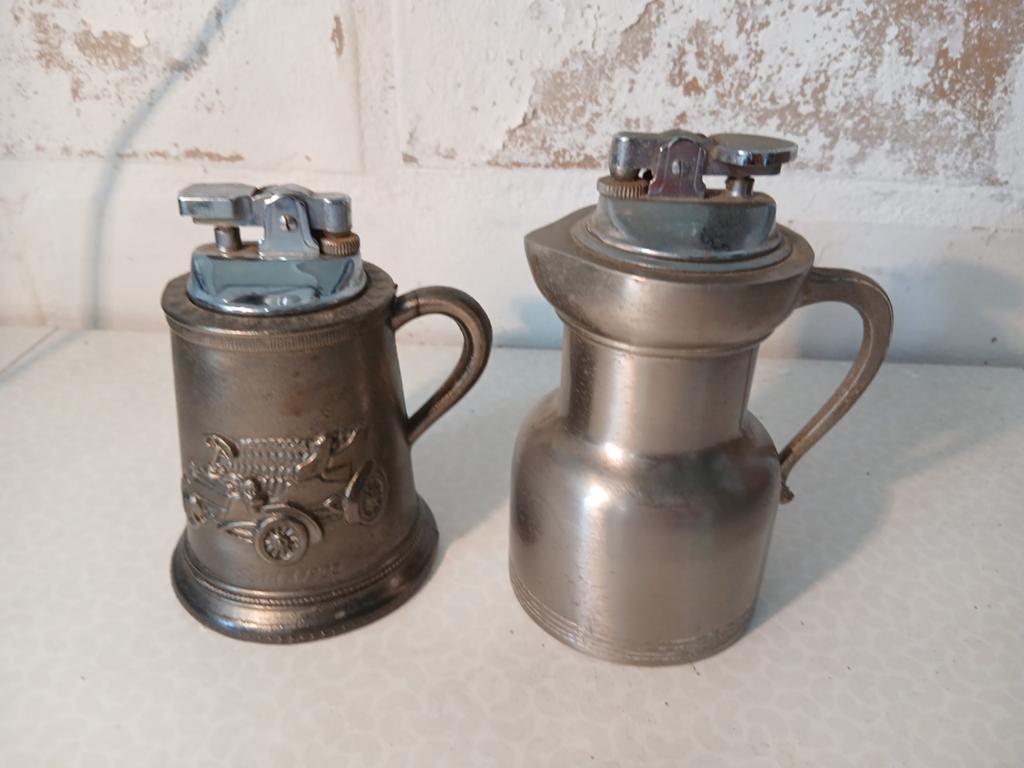 2 vintage tafelaanstekers, briquet, Antiquités & Art, Enlèvement ou Envoi