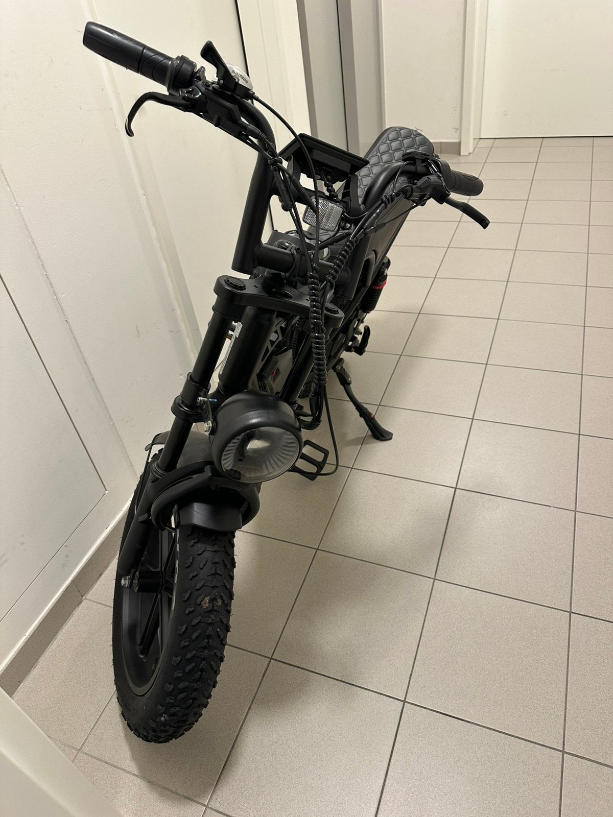 Elektrische fatbike 2 maanden oud slechts 617km, Fietsen en Brommers, Ophalen, Zo goed als nieuw
