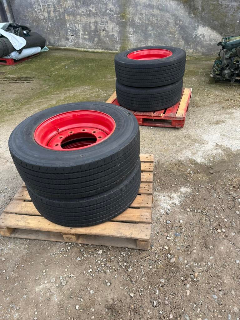 Banden op velg 315/60r22,5, Zakelijke goederen, Ophalen