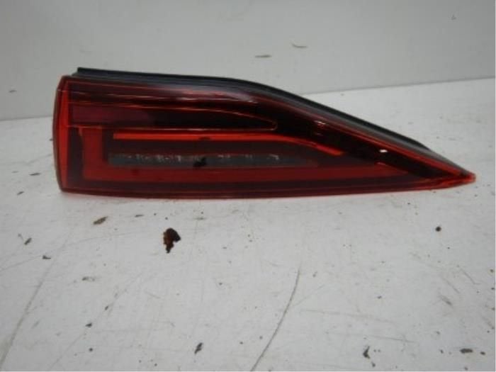 Audi A3 8Y dynamisch achterlicht rechts klep, Enlèvement ou Envoi, Utilisé
