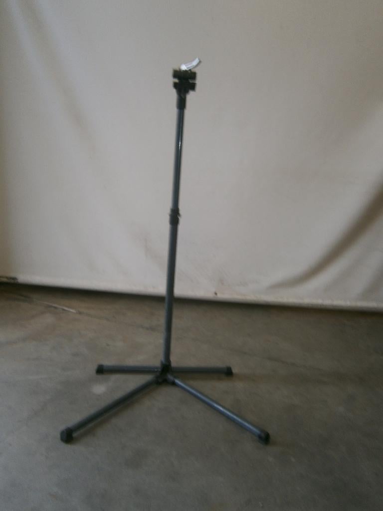 Établi pour vélo 50 kg, Enlèvement, Comme neuf