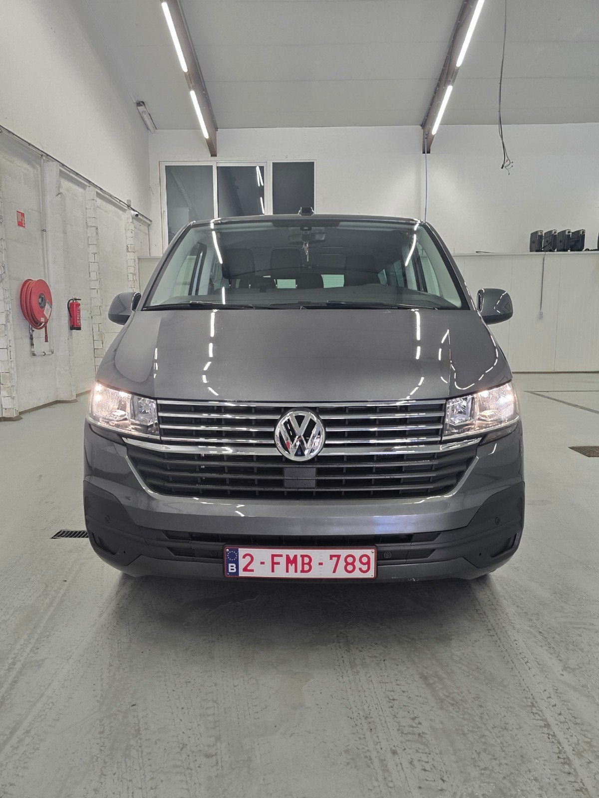 Volkswagen caravella 9prs, Automaat, 4 deurs, 9 zetels, Bedrijf