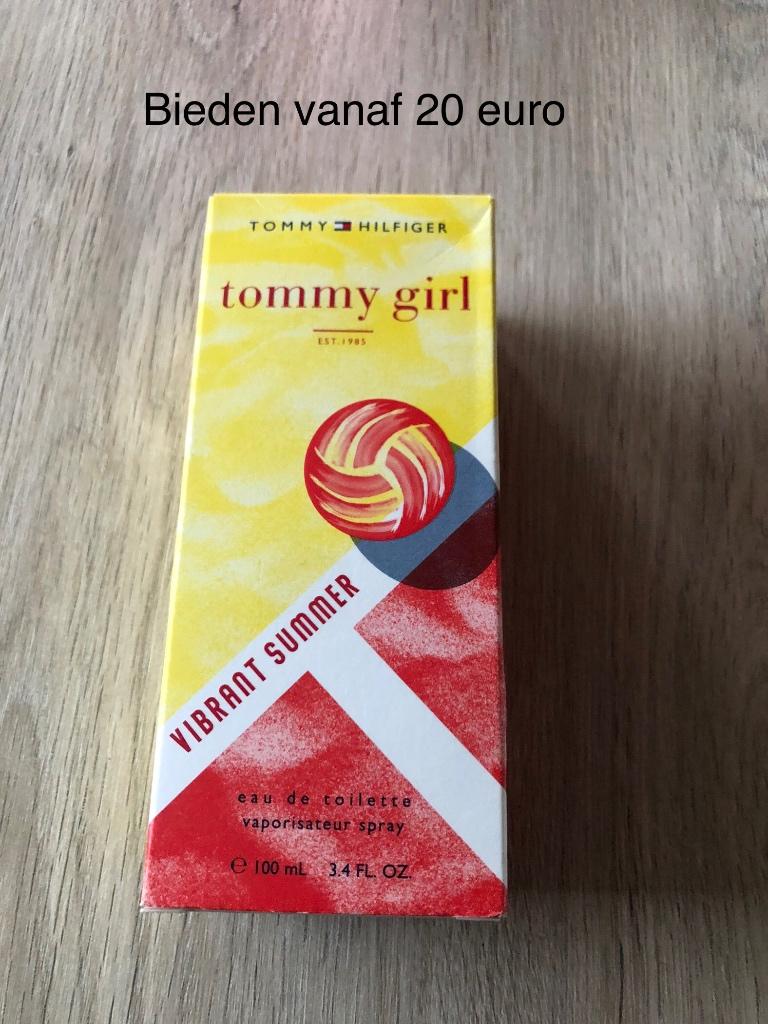 Tommy girl( bijna niets uit), Ophalen, Zo goed als nieuw