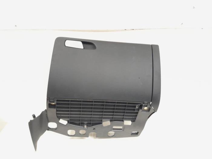Boîte à gants d'un Audi A4, -, 3 mois de garantie, Audi, Utilisé