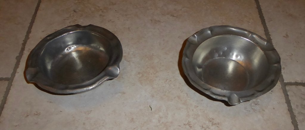 2 tinnen asbakken, Ophalen