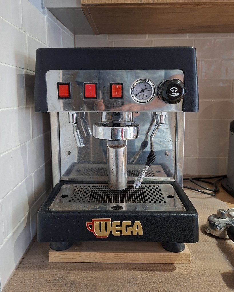 WEGA Mininova-koffiezetapparaat, Elektronische apparatuur, Ophalen, Gebruikt, Espresso apparaat, Gemalen koffie