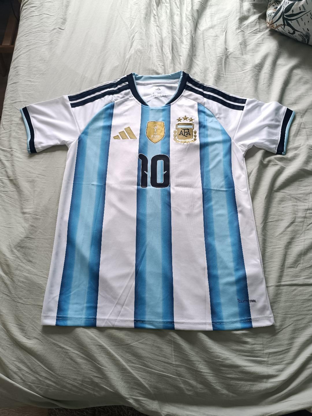 Argentinië Thuisshirt Messi #10 WK 2026 – M – €30, Nieuw, Ophalen of Verzenden, Adidas, Voetbal