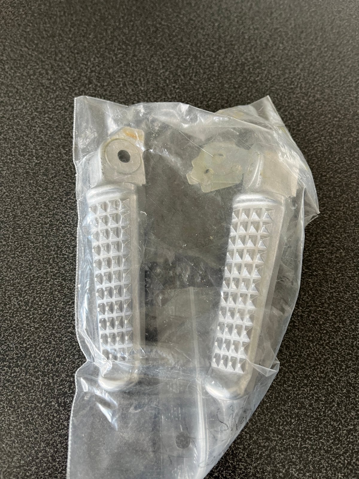 Originele voetsteuntjes Honda NT1100, Motoren, Onderdelen | Honda, Ophalen, Nieuw
