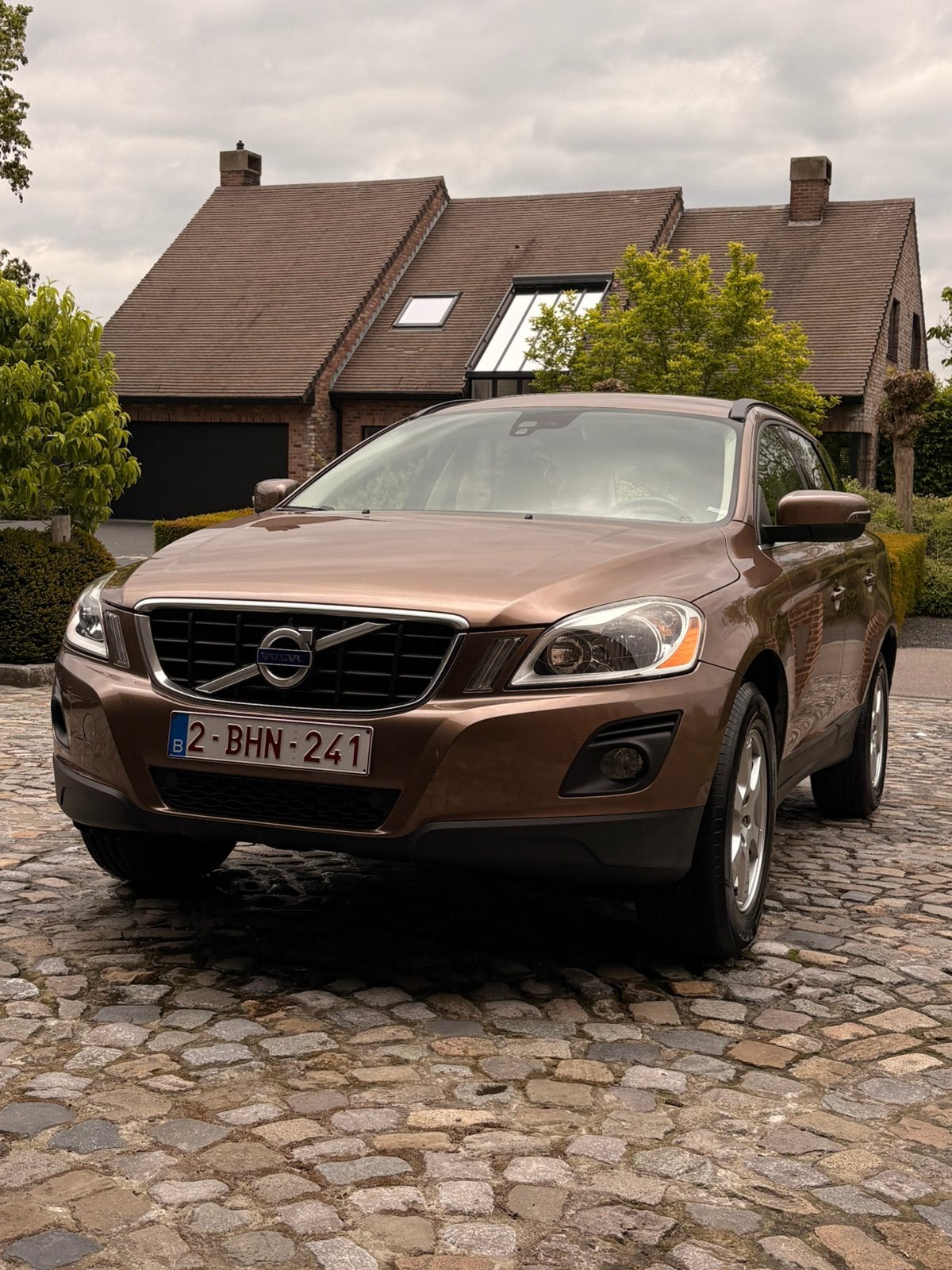Volvo XC60 2.4d 2009 ongevalvrij, eerste eigenaar, Voorwielaandrijving, Dealer onderhouden, Beige, Bruin
