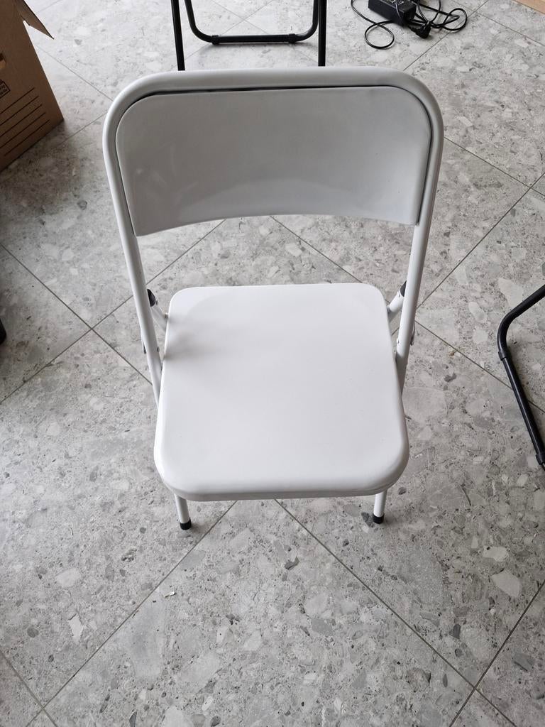 Metalen bijzetstoel, Verzenden
