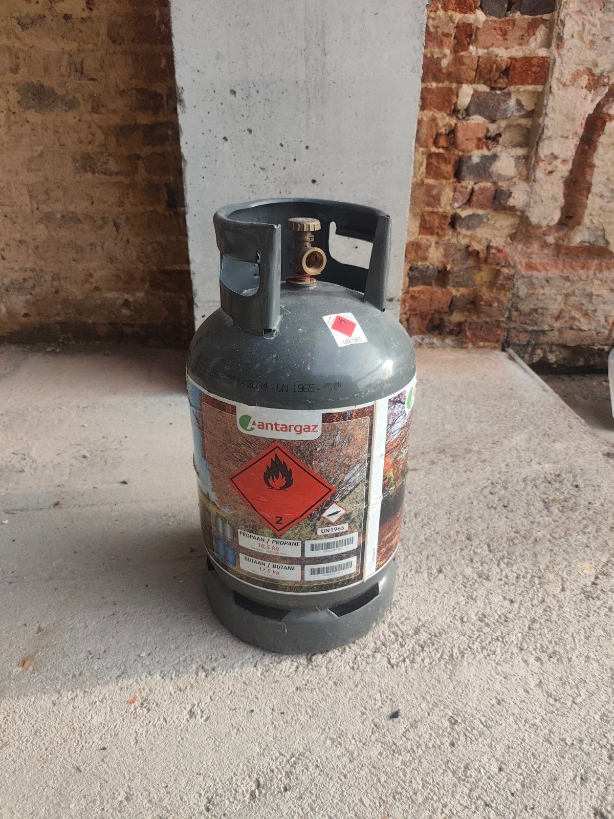 Lege gasfles, Ophalen
