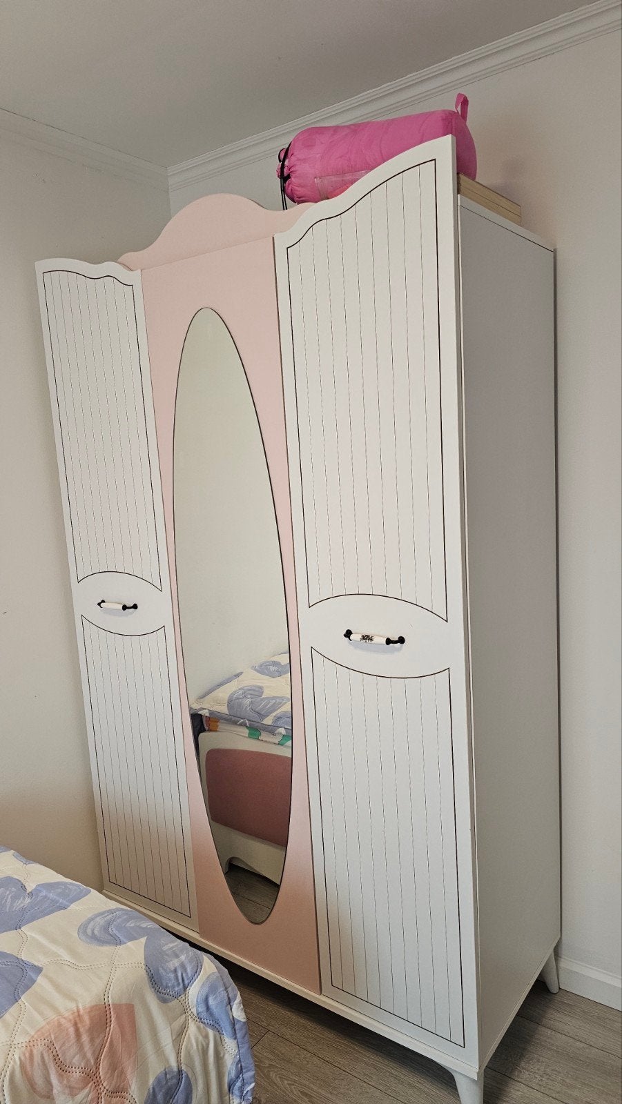 kinderslaapkamer, Enlèvement