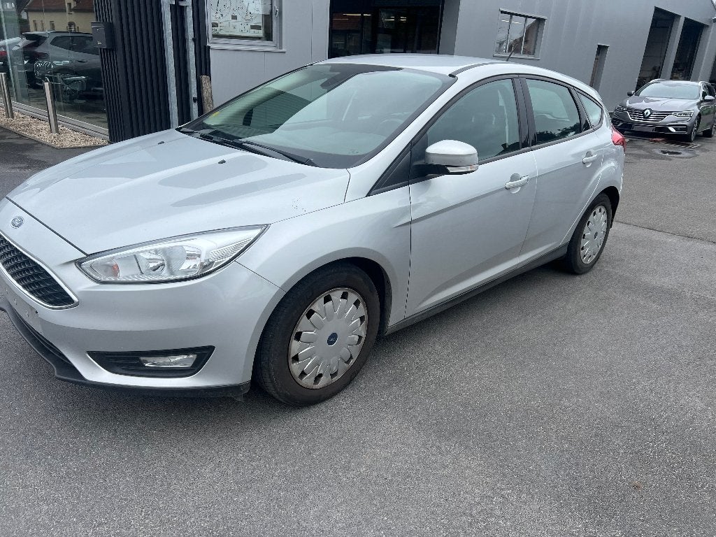 ford focus 1.6 D   goede staat 3950eu handelaarsprijs, 4 cilinders, Bedrijf, 5 deurs, Parkeersensor