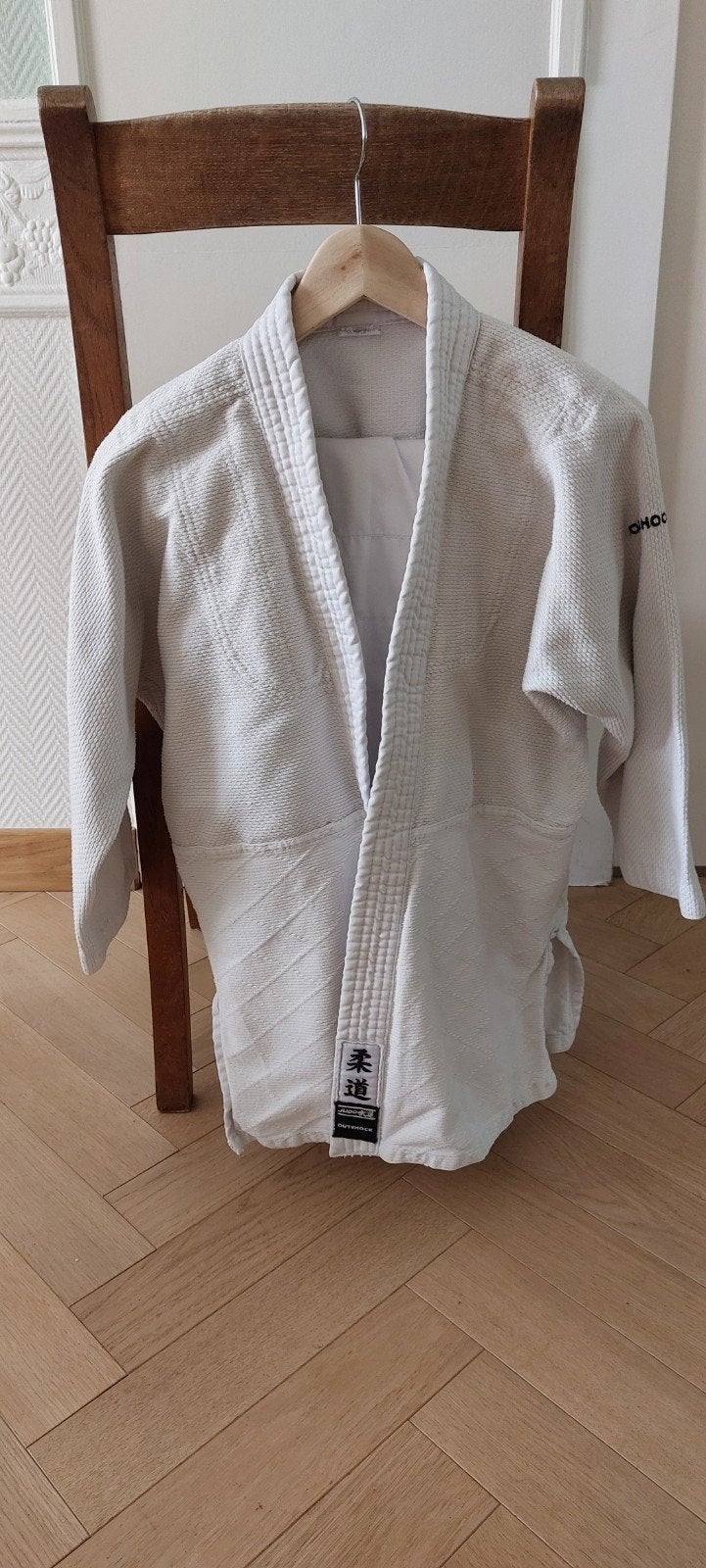 Tenue judo/aikido décathlon, Sports & Fitness, Sports de combat & Self-défense, Enlèvement, Judo
