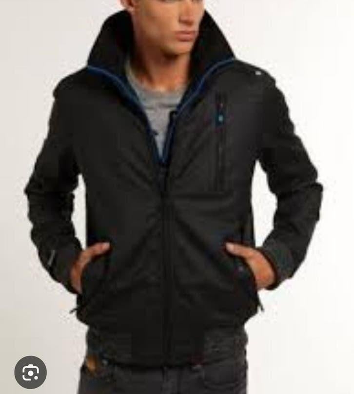 Veste Superdry imperméable - taille M - noire, Vêtements | Hommes, Vestes | Hiver, Porté, Taille 48/50 (M), Noir, Enlèvement ou Envoi