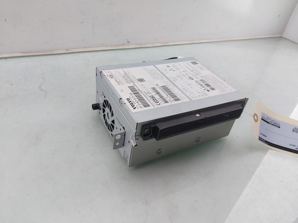 RADIO Volvo V60 I (FW / GW) (01-2010/12-2018), Dhr. J. Ham, Gebruikt, Administratie@autoham.nl, Volvo