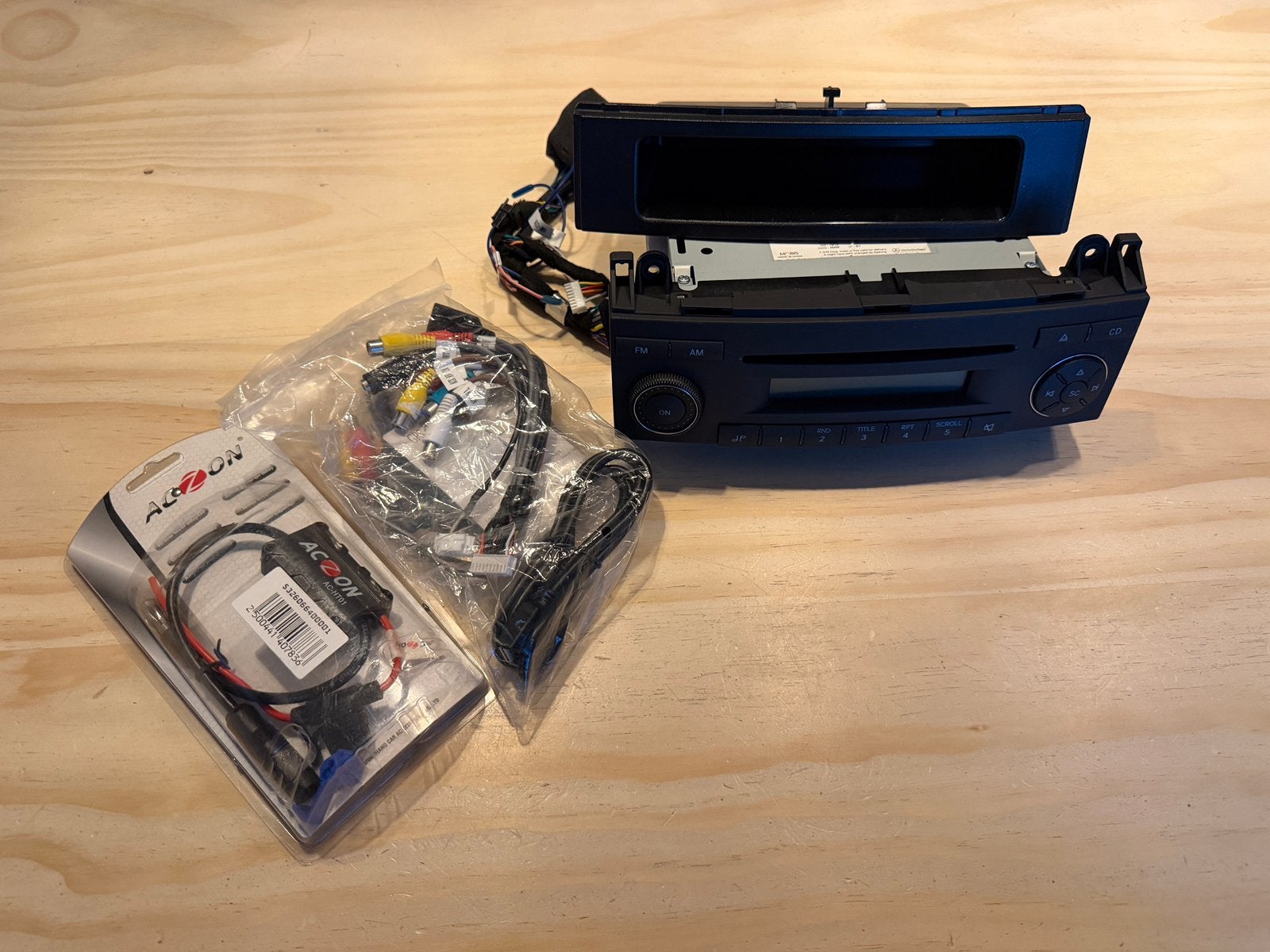 Oem radio en opbergbox Mercedes Vito, Enlèvement ou Envoi, Comme neuf