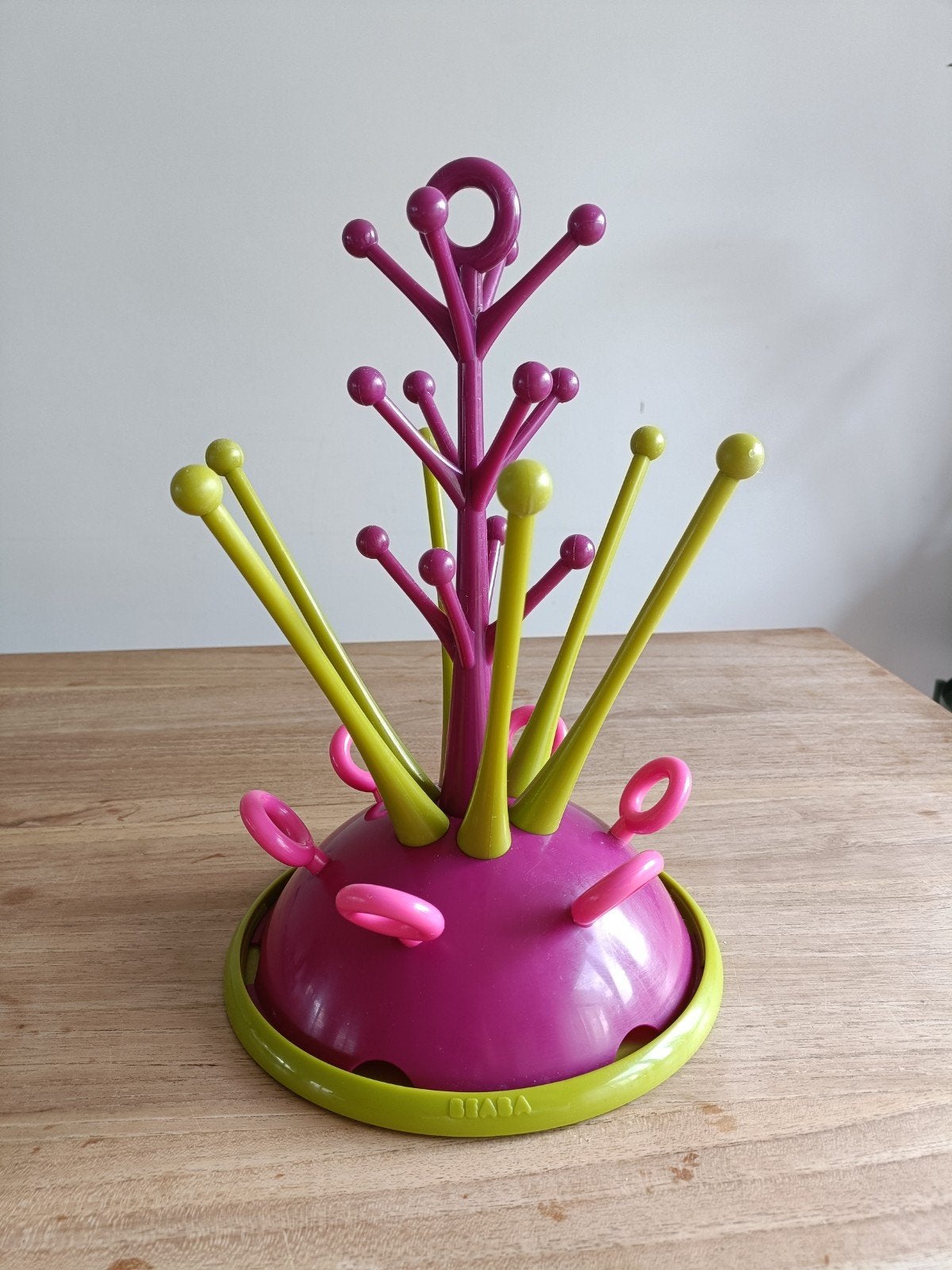 Flessendroger Beaba, Enlèvement, Plastique