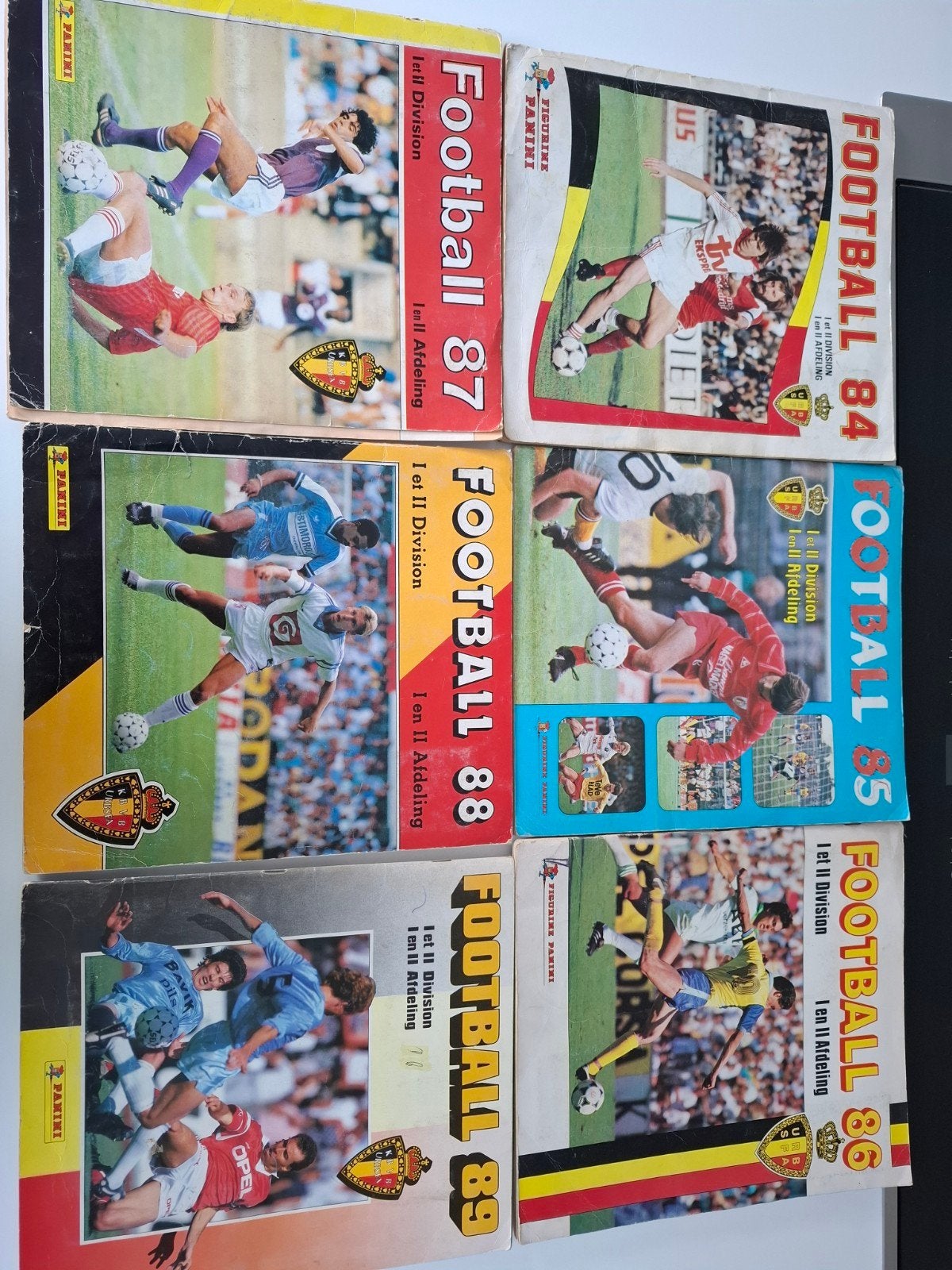 Panini 84 85 86 87 88 89 (2 stickers ontbrekend), Collections, Enlèvement