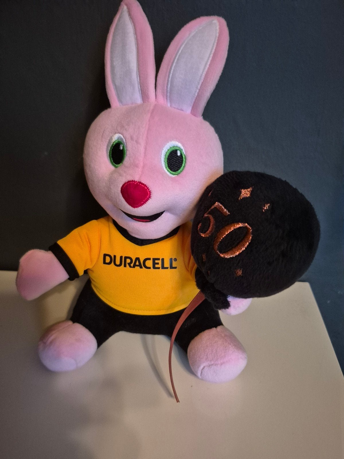 duracell konijn knuffel goede staat 26cm, Kinderen en Baby's, Ophalen of Verzenden, Konijn