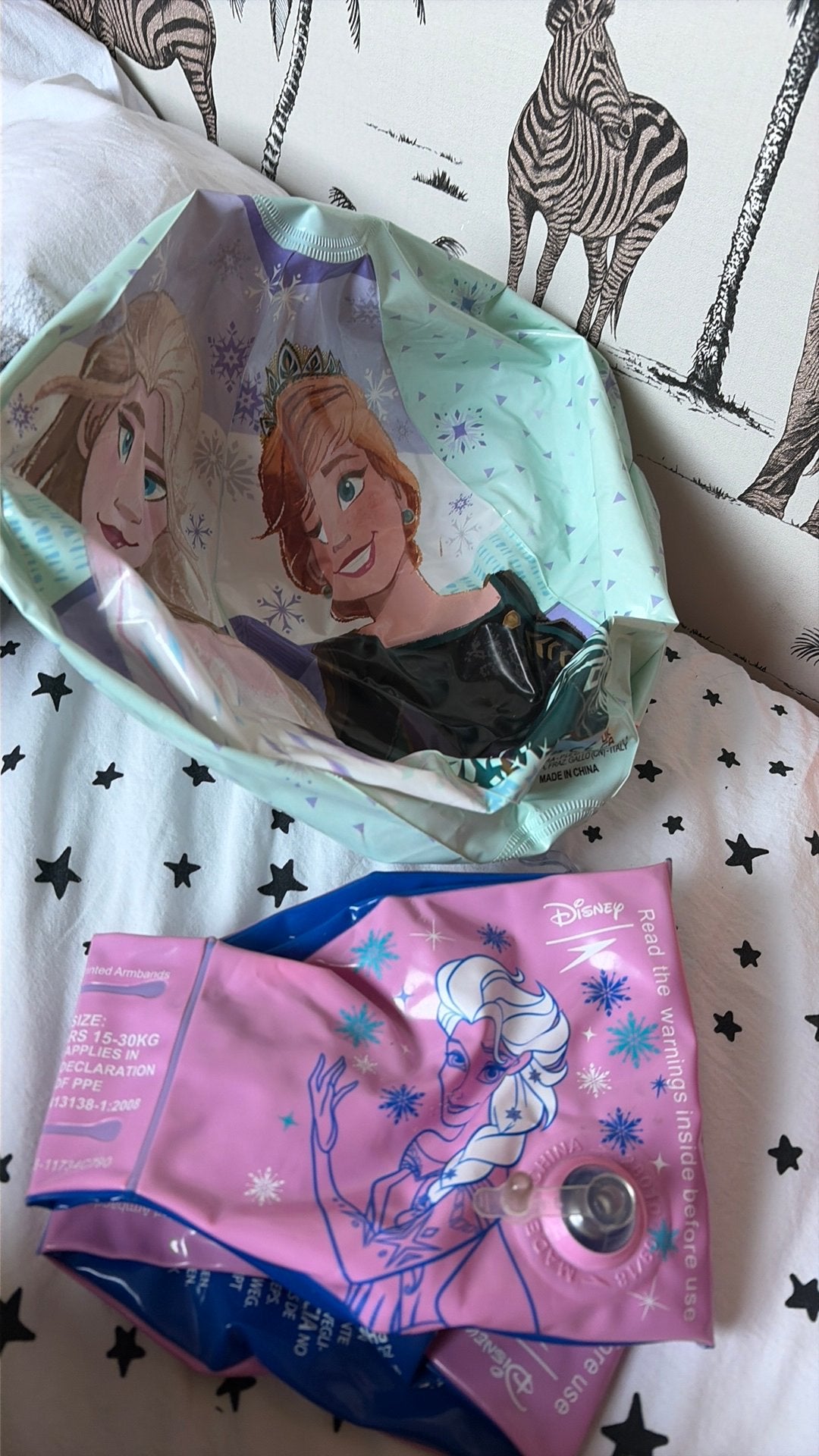 Zwembandjes en strandbal frozen, Kinderen en Baby's, Ophalen, Zo goed als nieuw