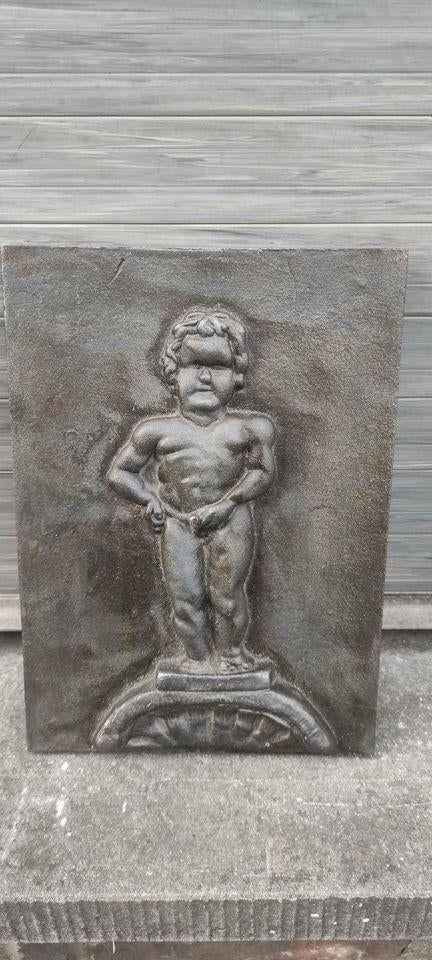 Plaque en fonte manneken pis, Antiek en Kunst, Ophalen of Verzenden