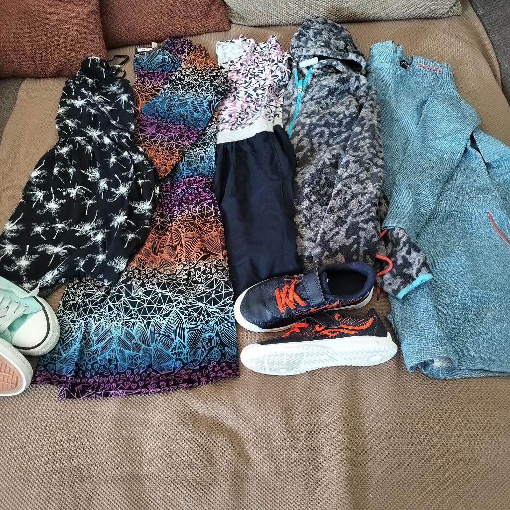 Pakket kledij maat 146 & schoenen, Ophalen, Nieuw, Maat 146