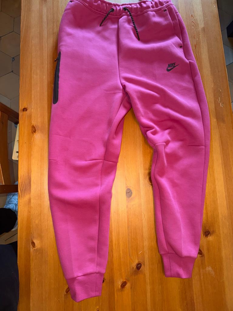 Ensemble Nike rose authentique neuf avec étiquette XL, Enlèvement ou Envoi, Neuf, Violet, Fitness ou Aérobic