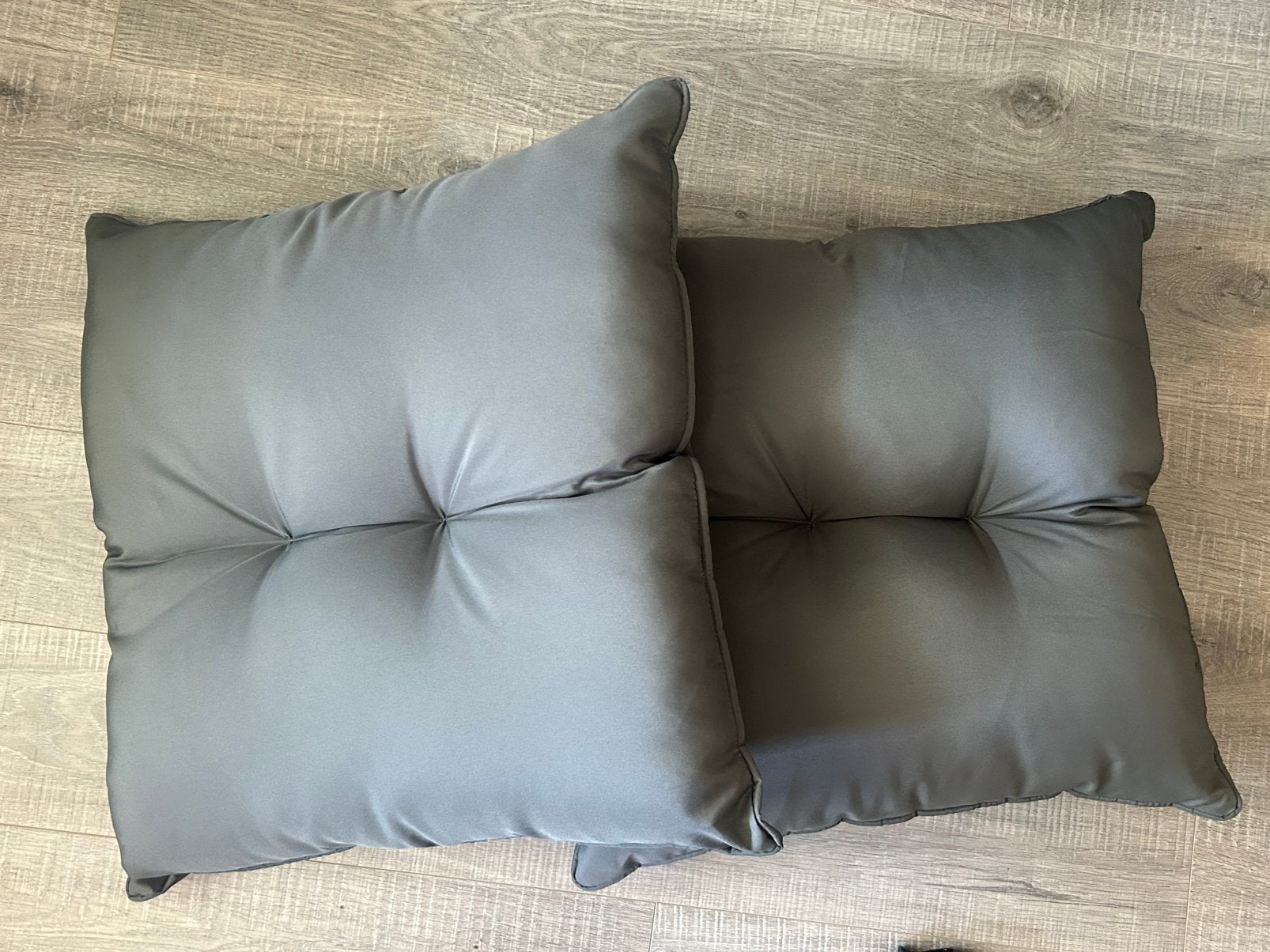 Lot 6 grijze tuinmeubelkussens, Jardin & Terrasse, Accessoires mobilier de jardin, Enlèvement, Comme neuf