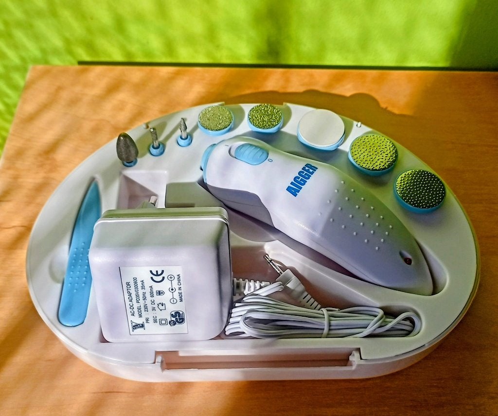 Elektrische manicure- en pedicureset AIGGER, Elektronische apparatuur, Ophalen, Nieuw, Hand- en Voetverzorging