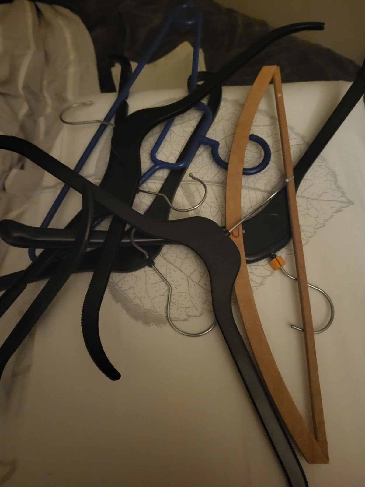 cintres, Enlèvement, Comme neuf, Plastique, Adultes