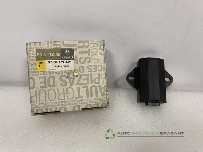 Ordinateur ABS d'un Renault Clio, -, 3 mois de garantie, Utilisé, -