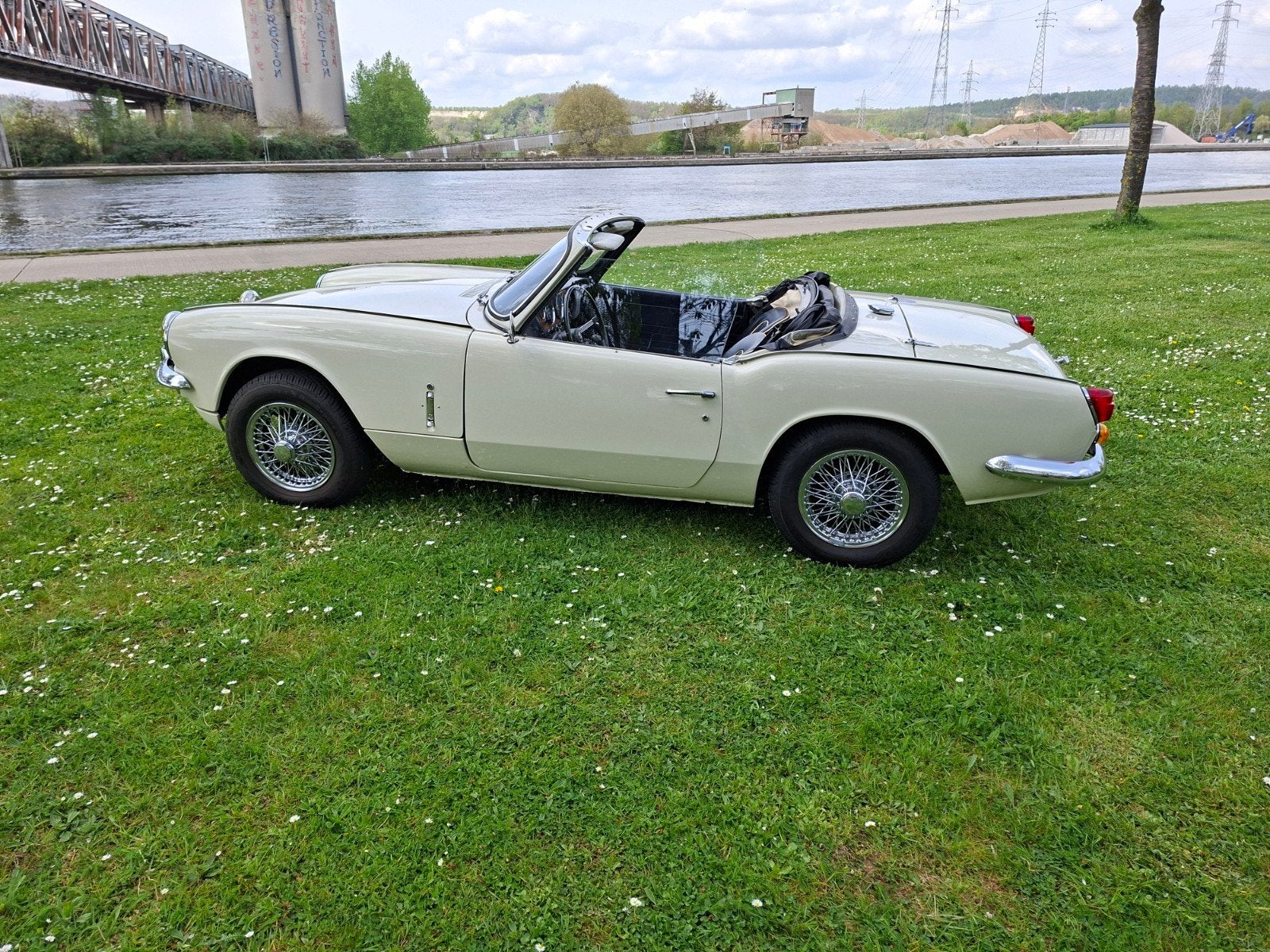 Très jolie, Autos, Particulier, Achat, Triumph