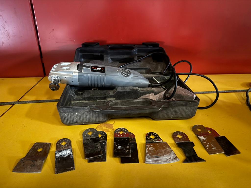 Multitool, Doe-het-zelf en Bouw, Gereedschap | Zaagmachines, Ophalen, Zo goed als nieuw