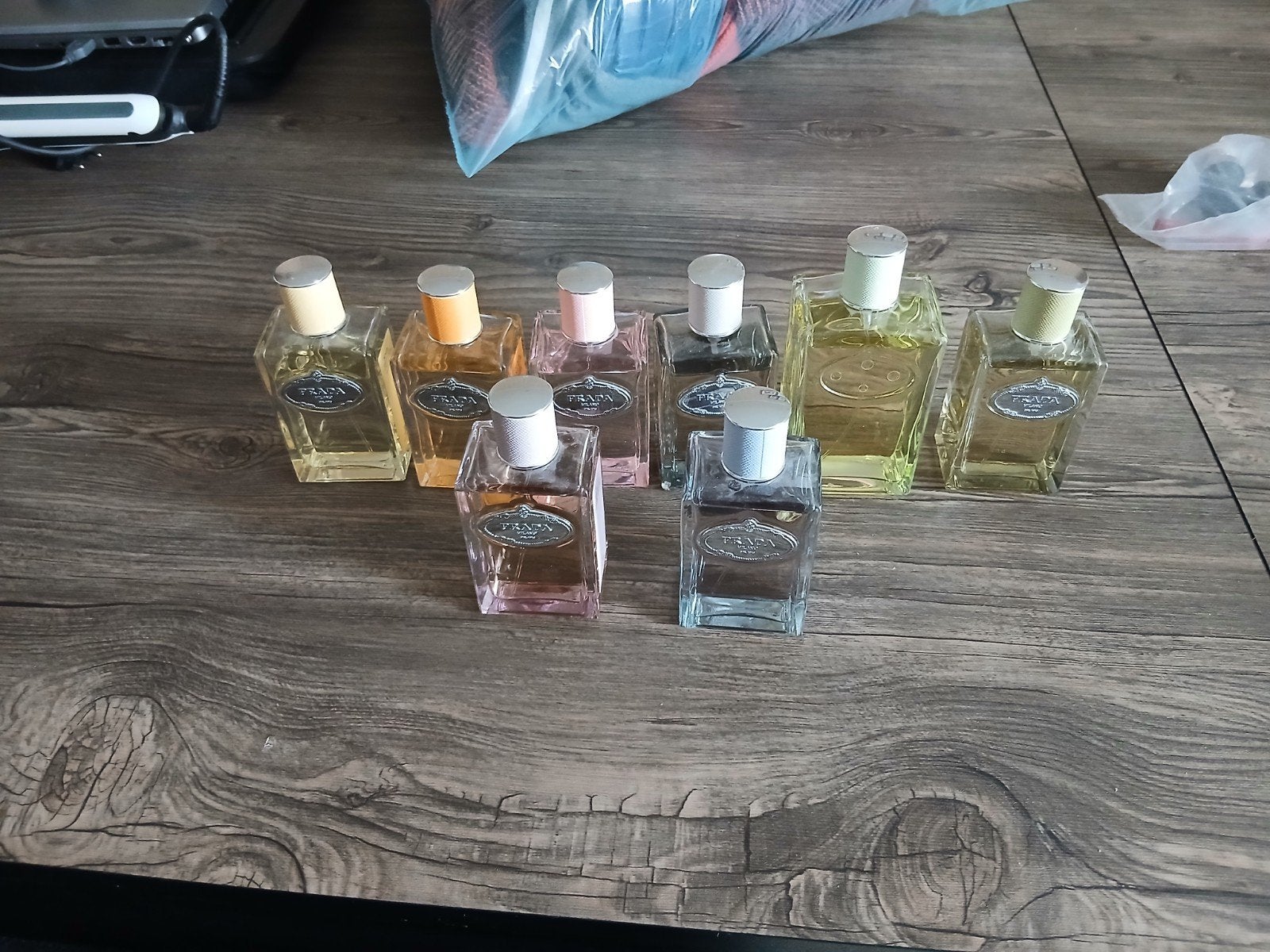 Prada infusion 8 flesjes  8 soorten zo goed als vol, Ophalen, Zo goed als nieuw