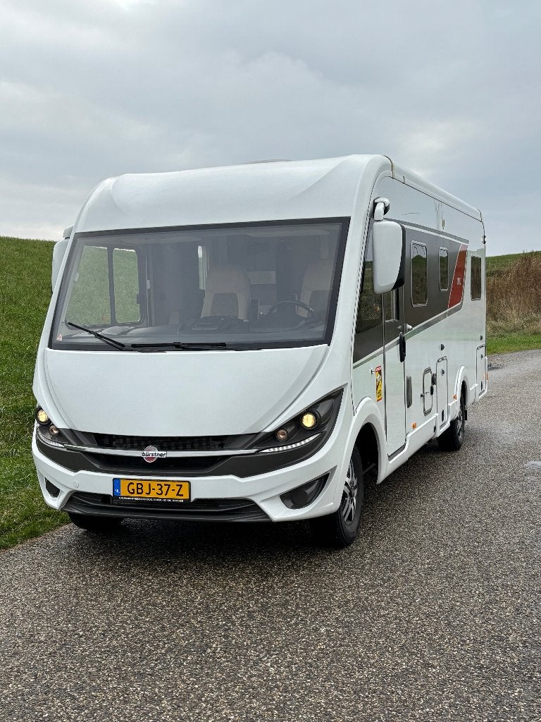 Integraal Burstner Ixeo 740 9 traps aut. 2020- 36000km 180pk, Caravans en Kamperen, Ringverwarming, Fiat, 7 tot 8 meter, Diesel
