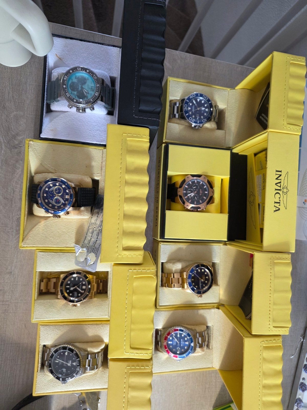 Mpoie collectie INVICTA horloges, Verzamelen, Biermerken, Ophalen of Verzenden