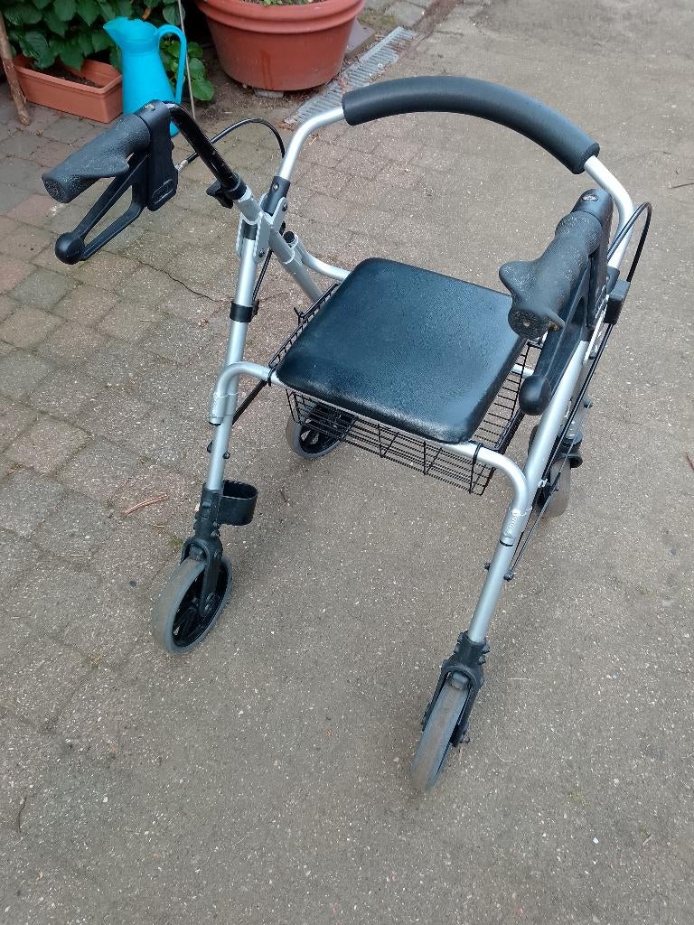 rolator opvouwbaar, Diversen, Rollators, Ophalen, Opvouwbaar, Zo goed als nieuw