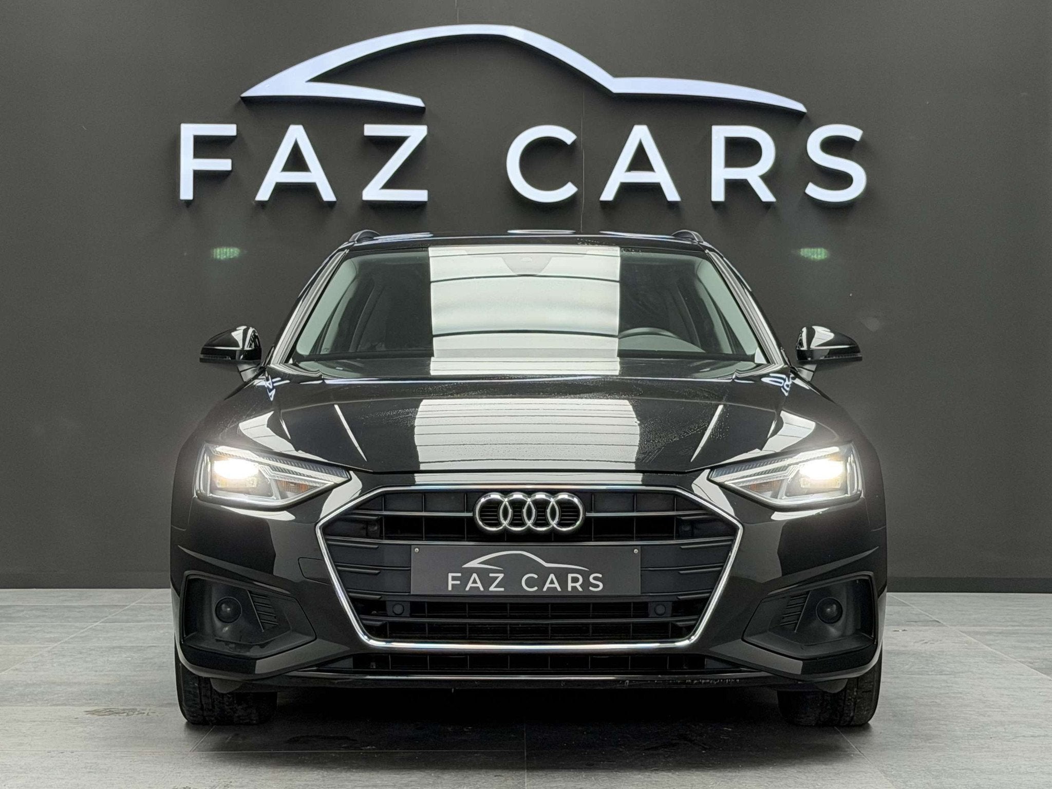 Audi A4 Avant 30 TDi * 1ER PROP + GPS + TVA + GARANTIE *, Auto's, Gebruikt, 4 cilinders, A4, Zwart
