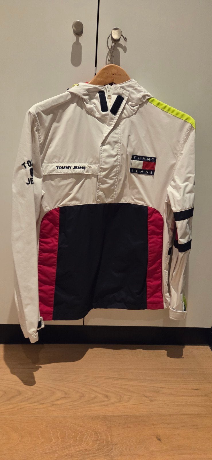 Tommy hilfiger jas  xs -s, Ophalen, Zo goed als nieuw, Maat 46 (S) of kleiner, Tommy hilfiger