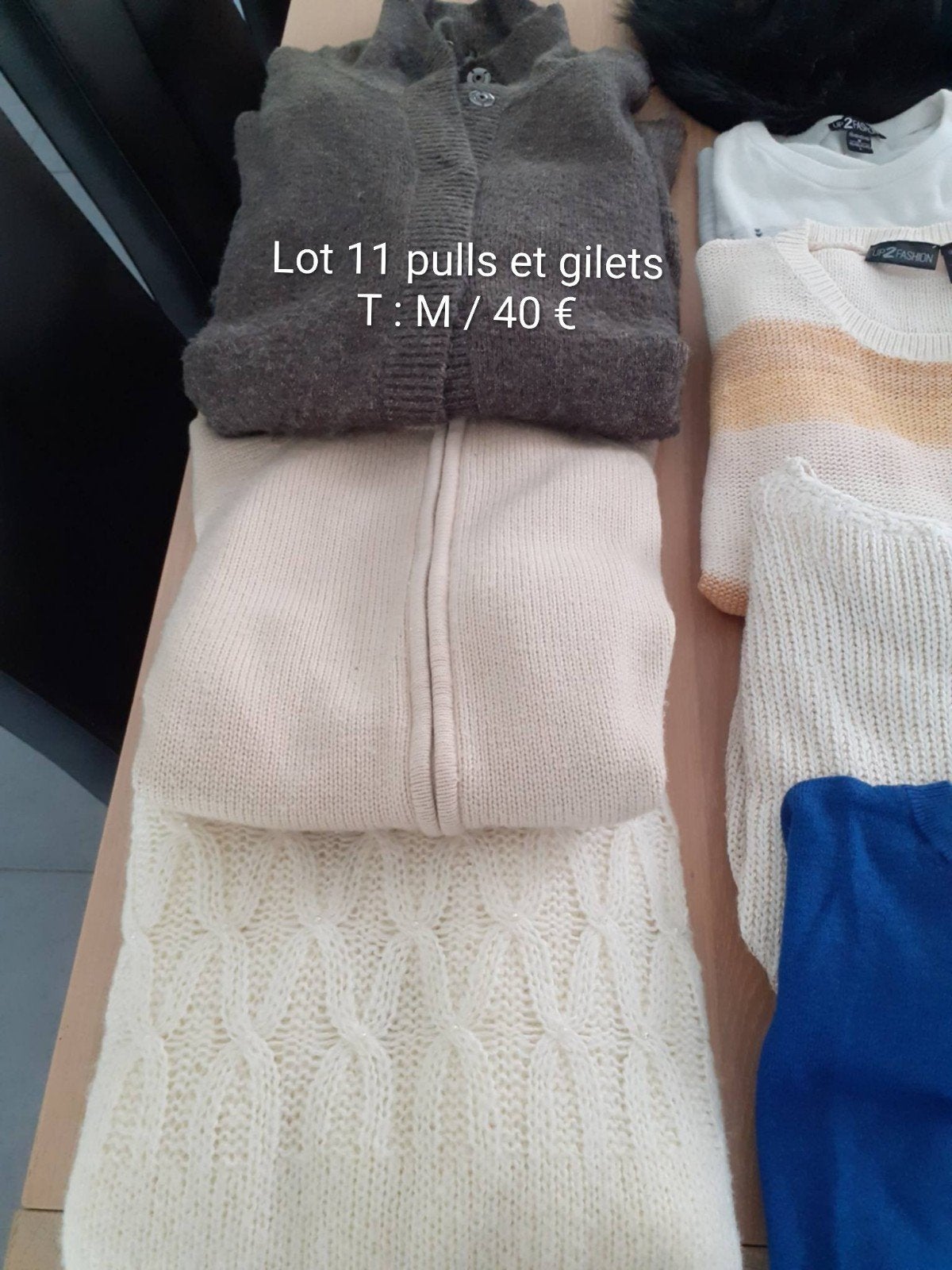 Lot 11 pulls et gilets, Enlèvement, Taille 38/40 (M)