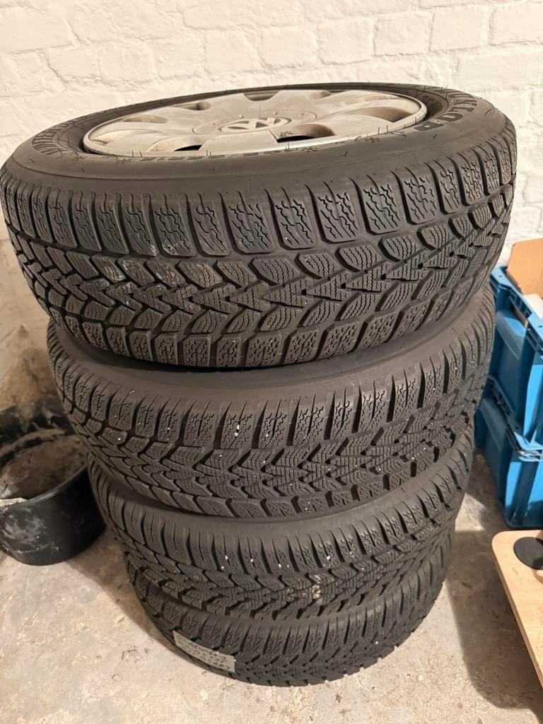 Jantes avec pneus neige dunlop 195/65/15, Enlèvement, Comme neuf