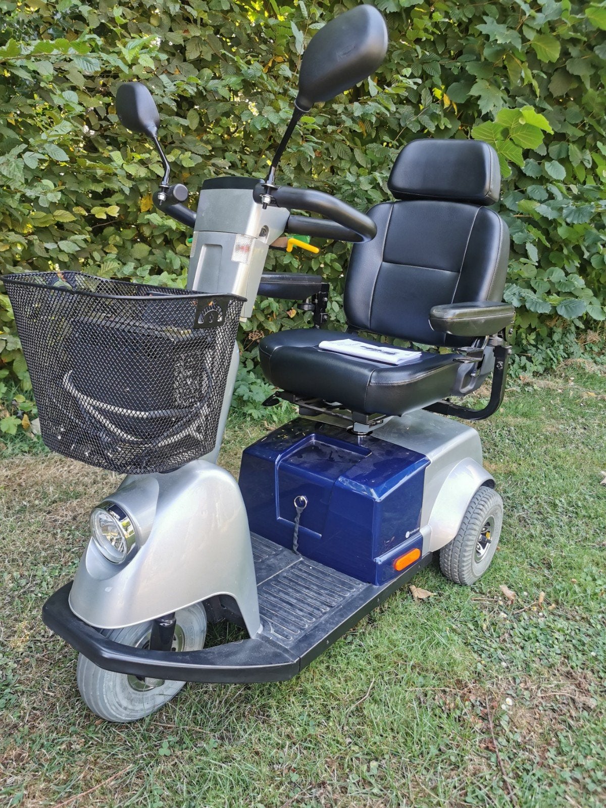 Scootmobiel handicap calypso met nieuw accu's inf 0488826971, Ophalen of Verzenden, Inklapbaar, Nieuw, Elektrische rolstoel