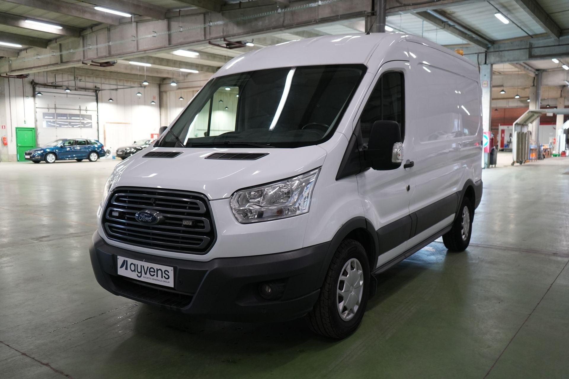 (1XFG372) FORD TRANSIT 2T 350M FOU MWB HR DSL, Auto's, Voorwielaandrijving, Stof, Euro 6, Wit