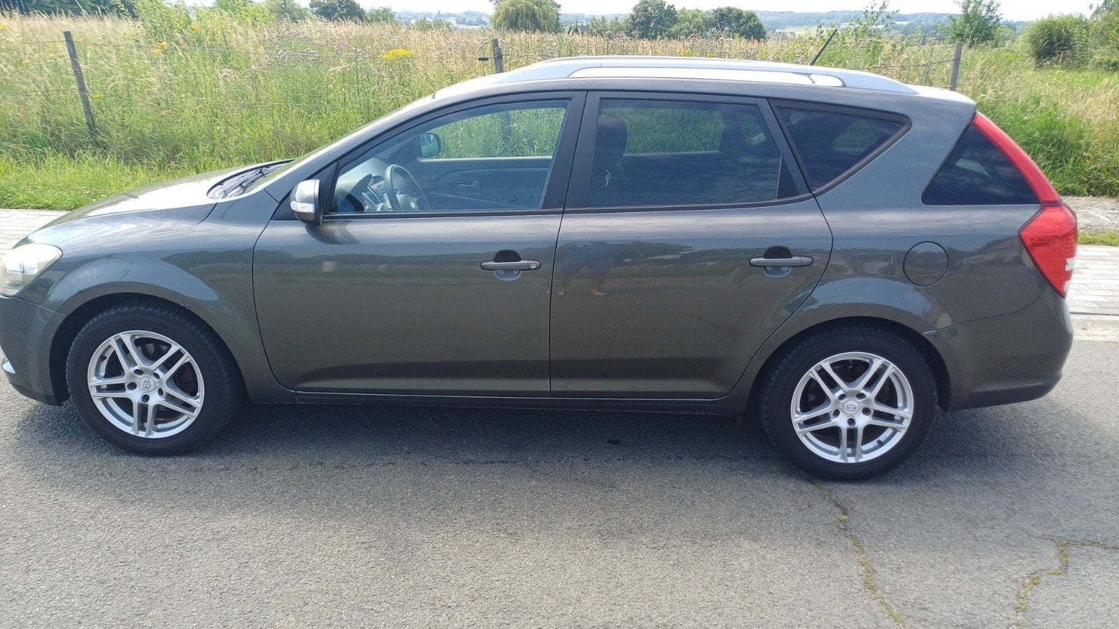 Kia Ceed SW, Autos, Euro 5, Achat, Entreprise, Boîte manuelle