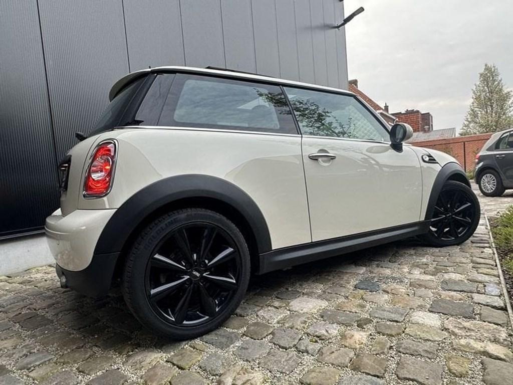 MINI One 1.6i One  55KW , veel opties, Mooie Look,17" JCW a, Auto's, Mini, 75 pk, Beige, Bedrijf, Handgeschakeld