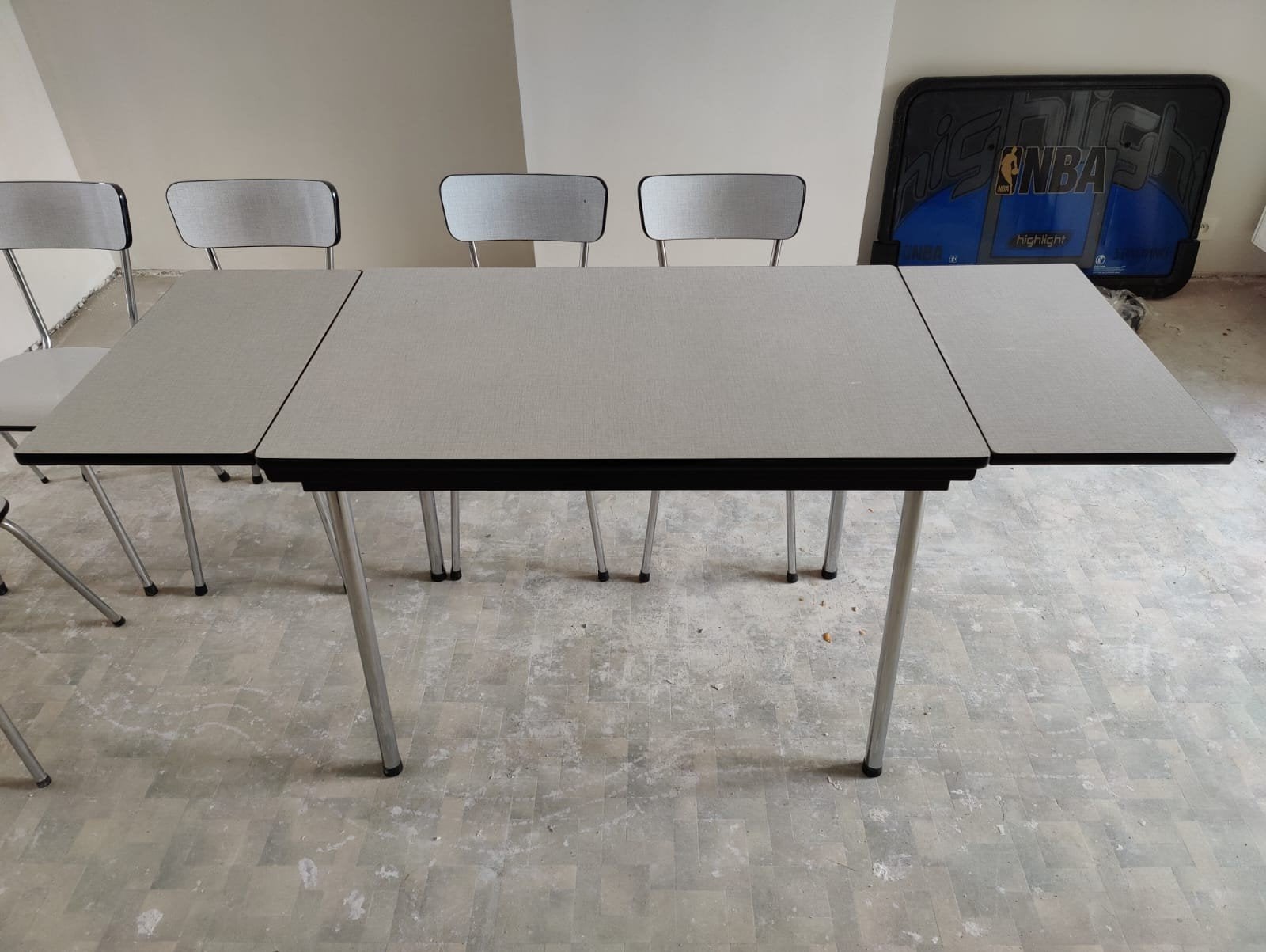 Table et chaises extensibles vintage, Maison & Meubles, Enlèvement, Utilisé, Vintage, Cinq, Six Chaises ou plus
