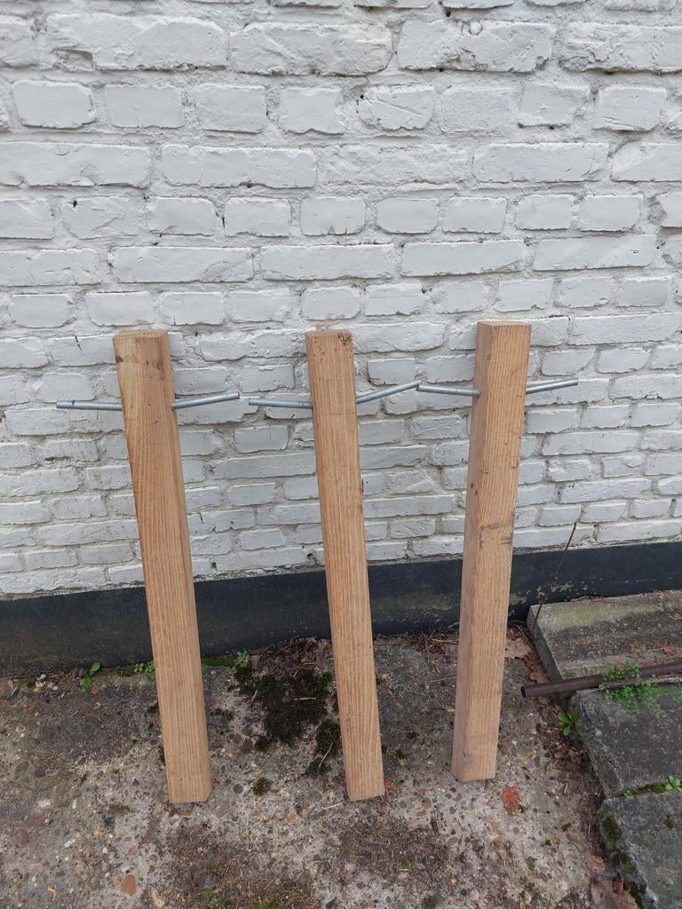 Paaltjes met draadstang
22 stuks, Ophalen