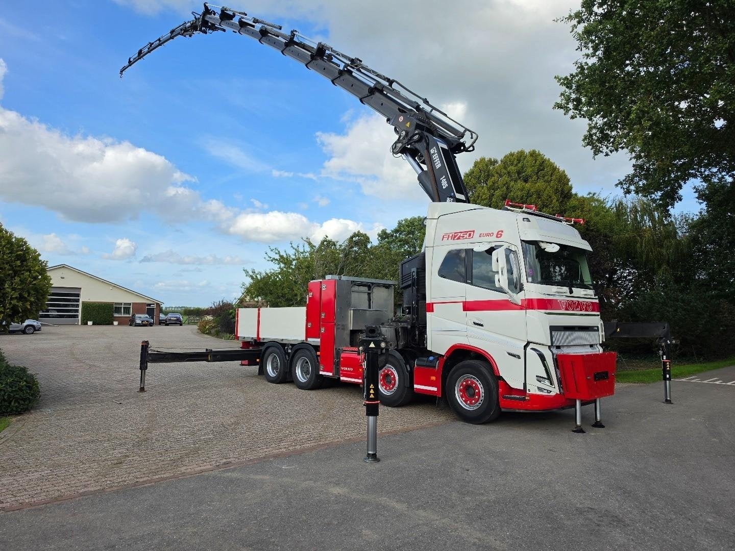 Volvo FH16 750 8x4 ! EFFER 1405 ! FLYJIB/TREWÈVRE/STABILI, Cuir, Achat, Euro 6, Entreprise